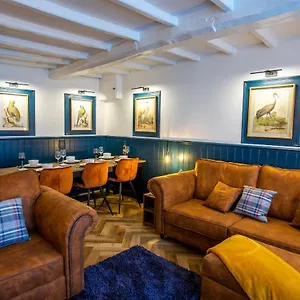 Boutique - Mast , Whitby United Kingdom